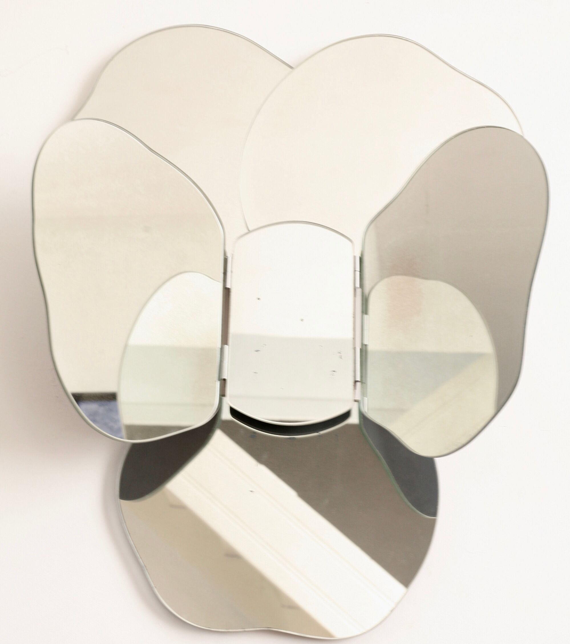 Removable wall mirror, circa 1970 68x76cm
