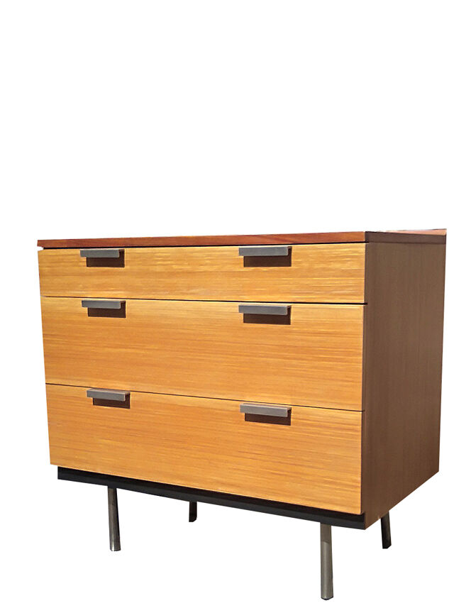 Dresser John and Sylvia Reid, stag edition1960