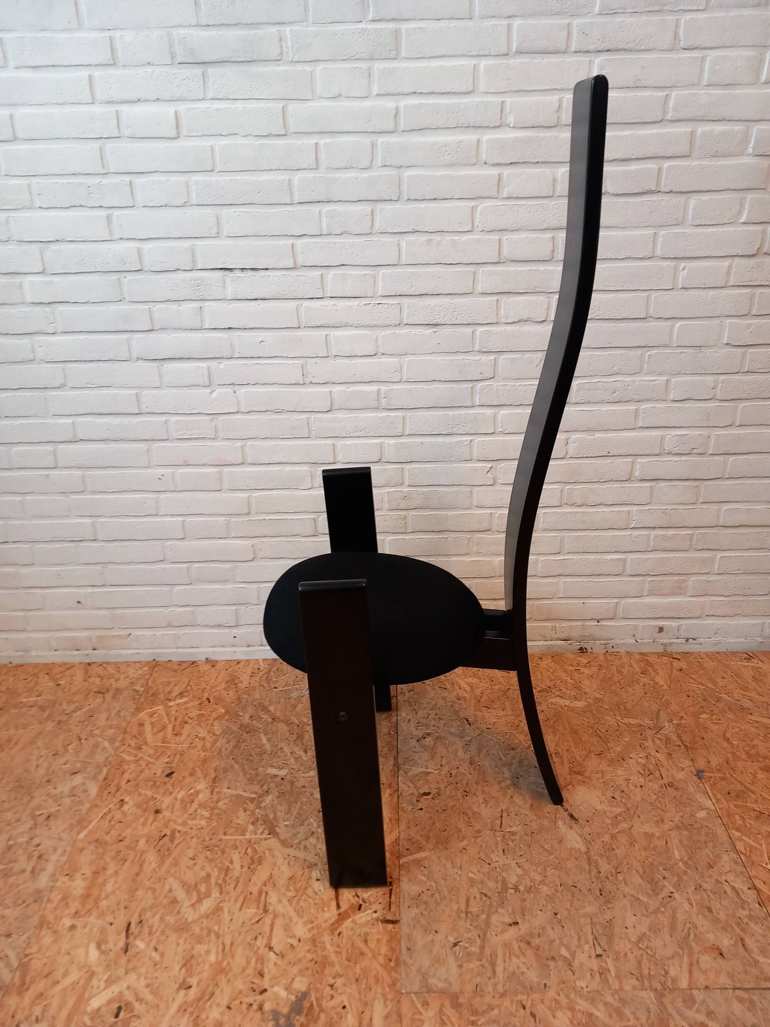 Golem Vico Magistretti Chair
