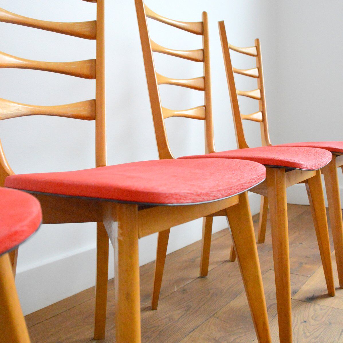 Suite de 4 chaises vintage 1960s