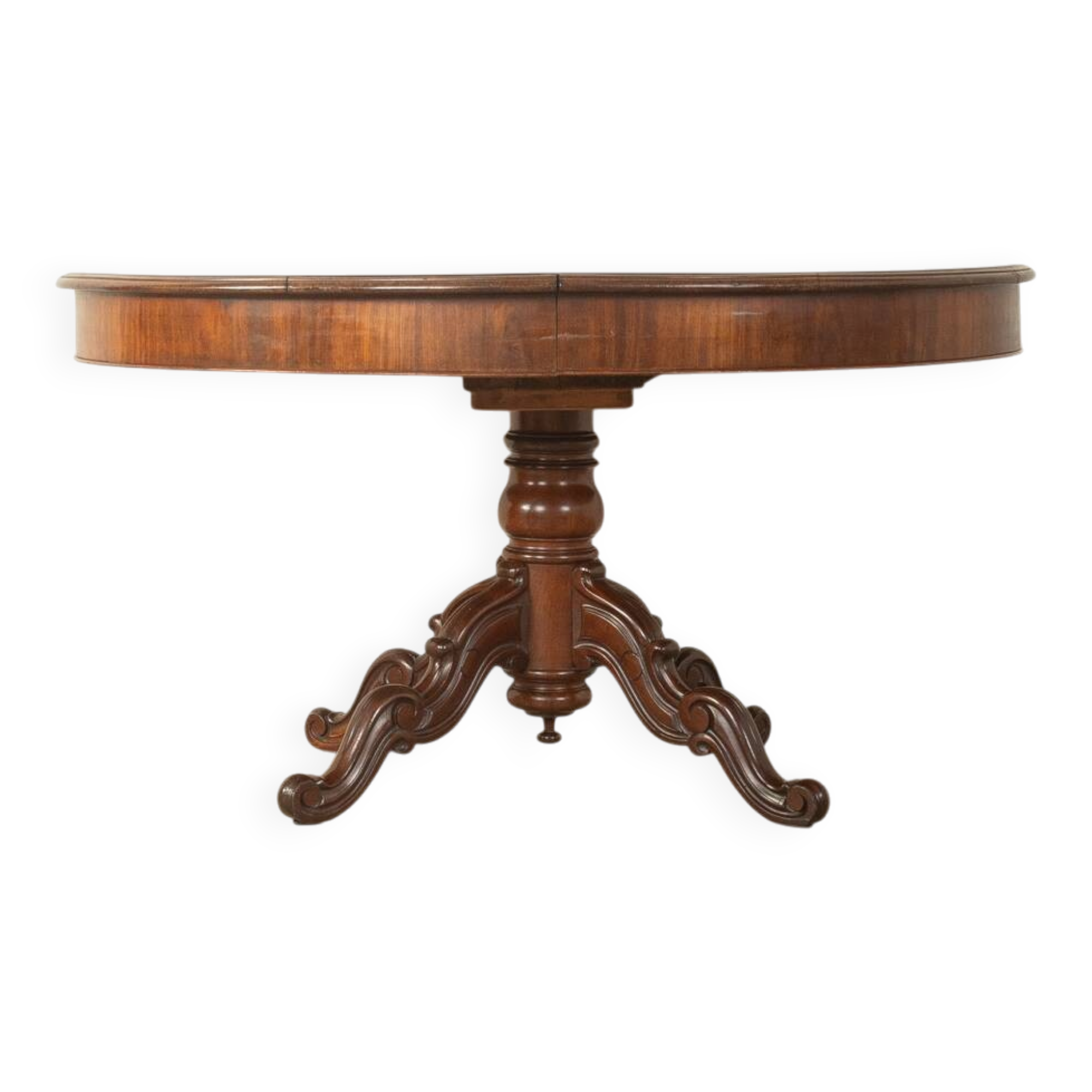 Antique extendable table before 1900