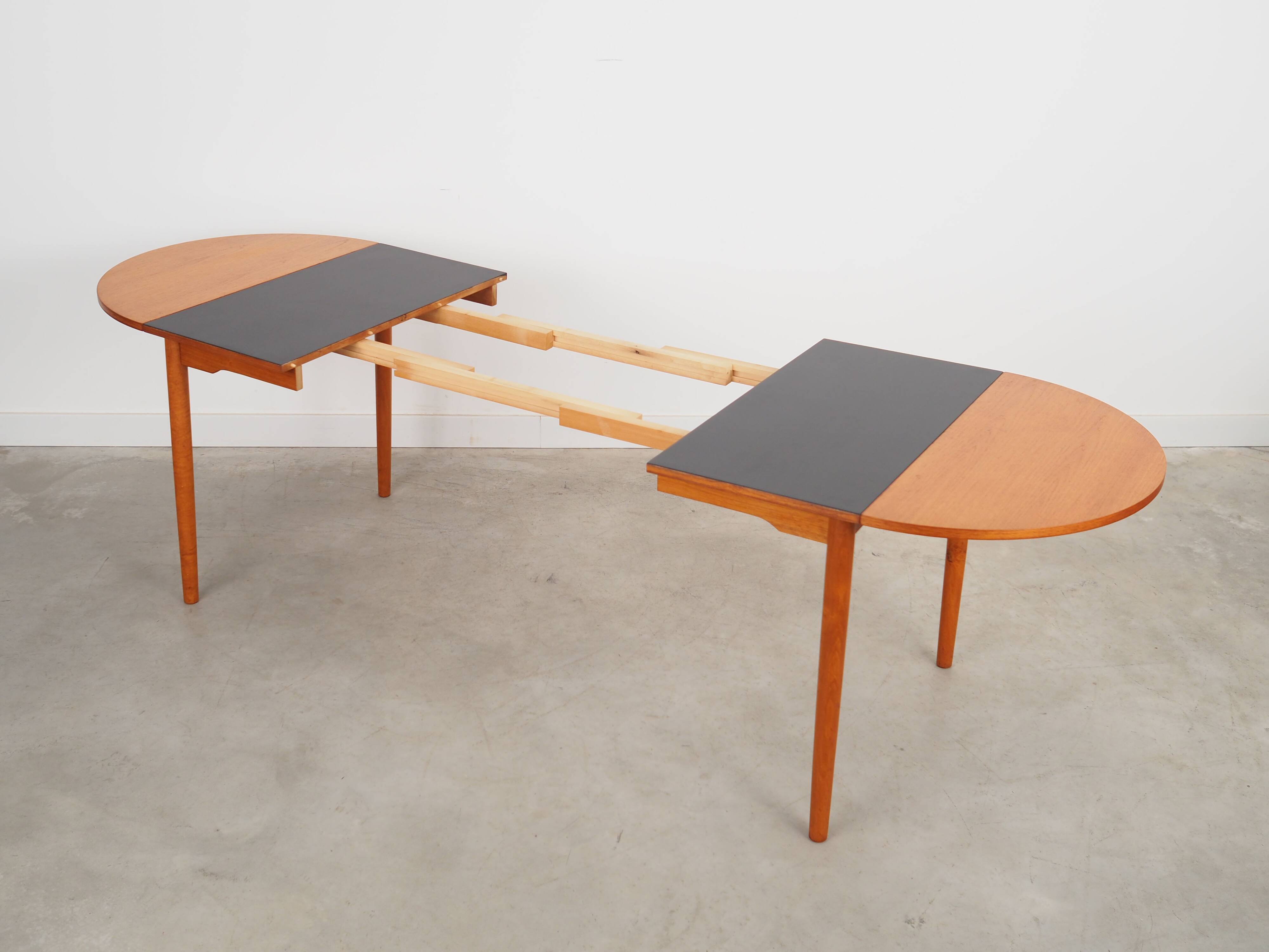 Teak table, Danish design, 1970s, production: Denmark