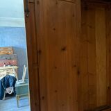 armoire en épicéa massif
