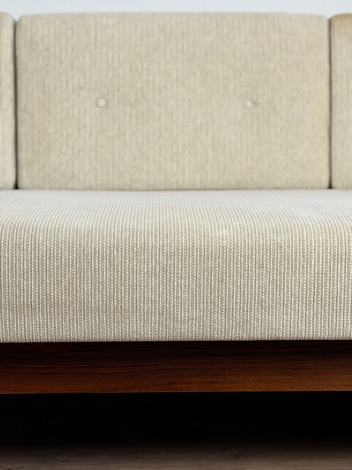 Vintage Scandinavian 3-seater sofa from the 1960s.