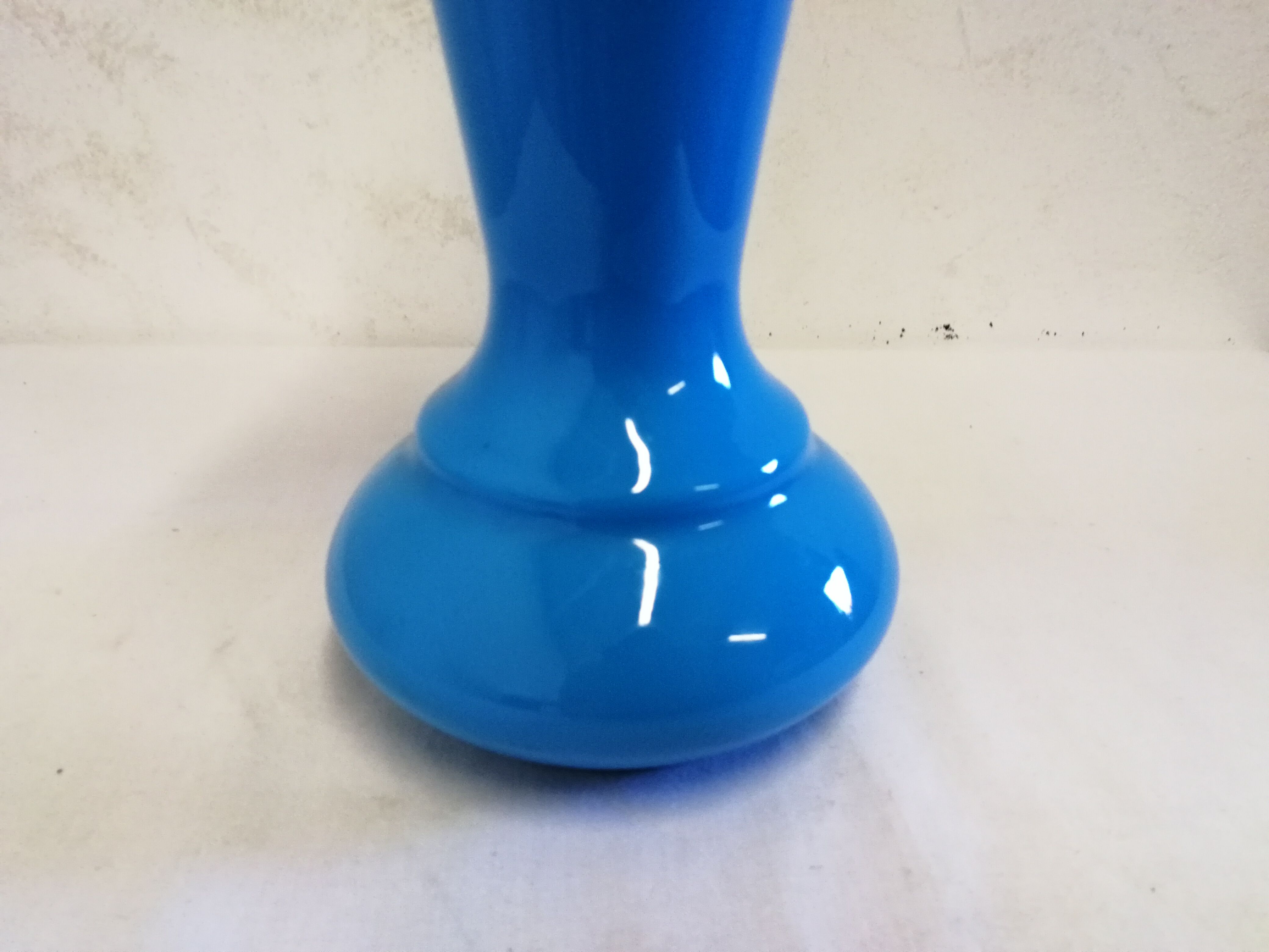 Vase en opaline