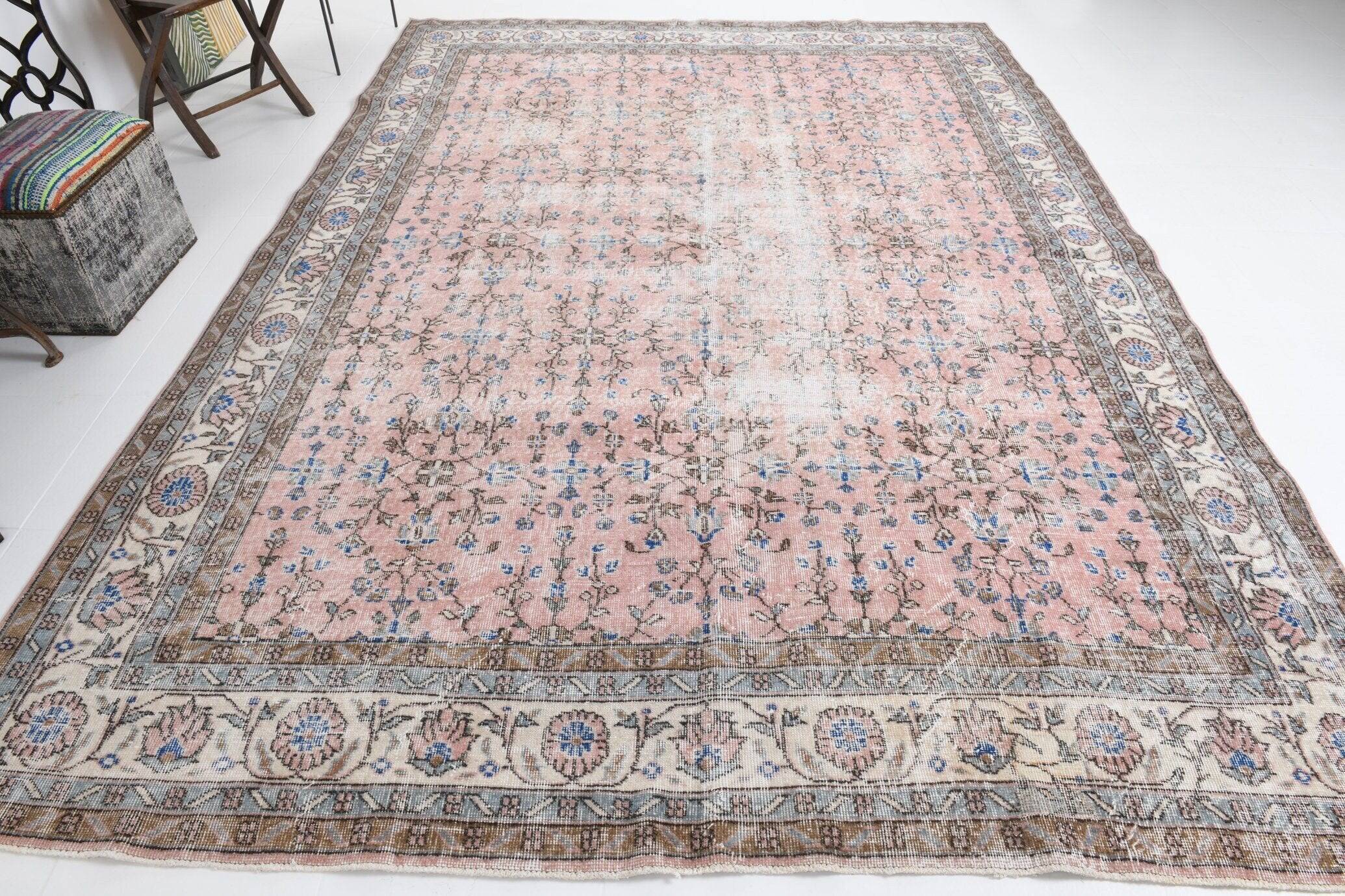 8' x 11' Pink Turkish Vintage Rug - 247x349 cm