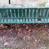 Folding garden bench