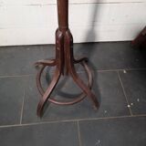 Perroquet ancien en bois courbé