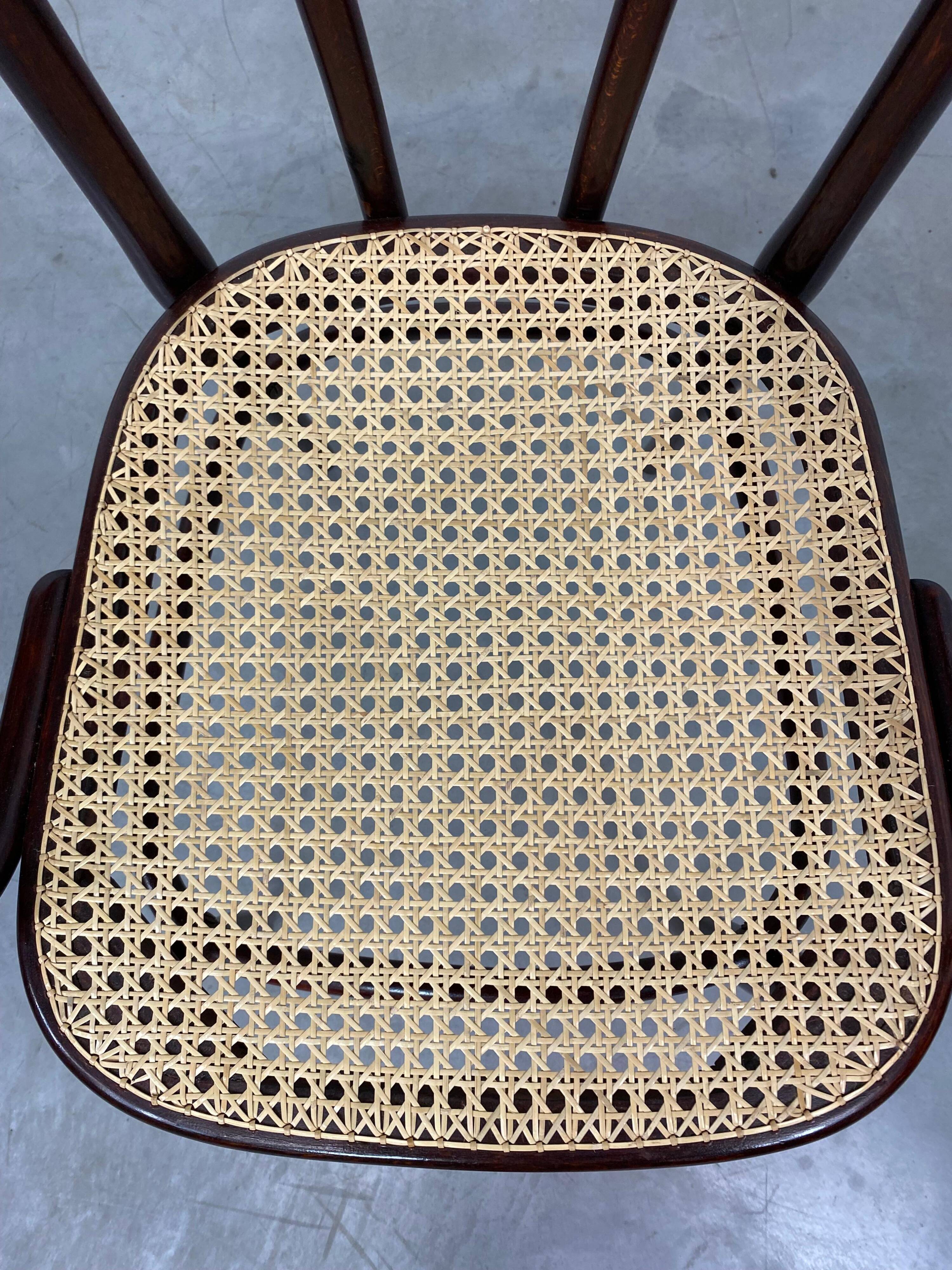 Chaise de bureau Thonet avec assise en rotin