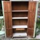 Armoire parisienne verte à panneaux vintage 1940/1950