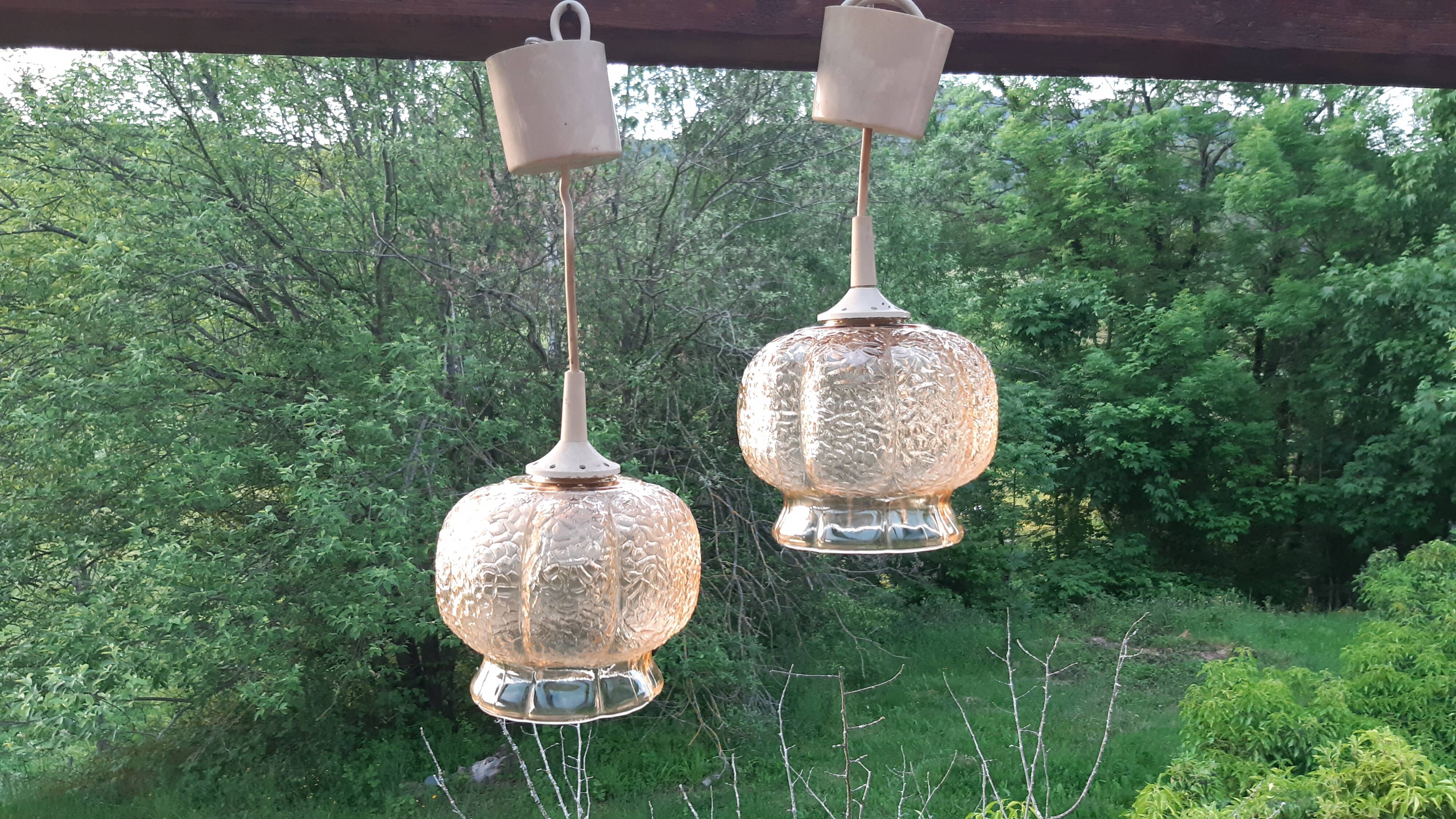 Amber glass suspensions 1970 lot of 2