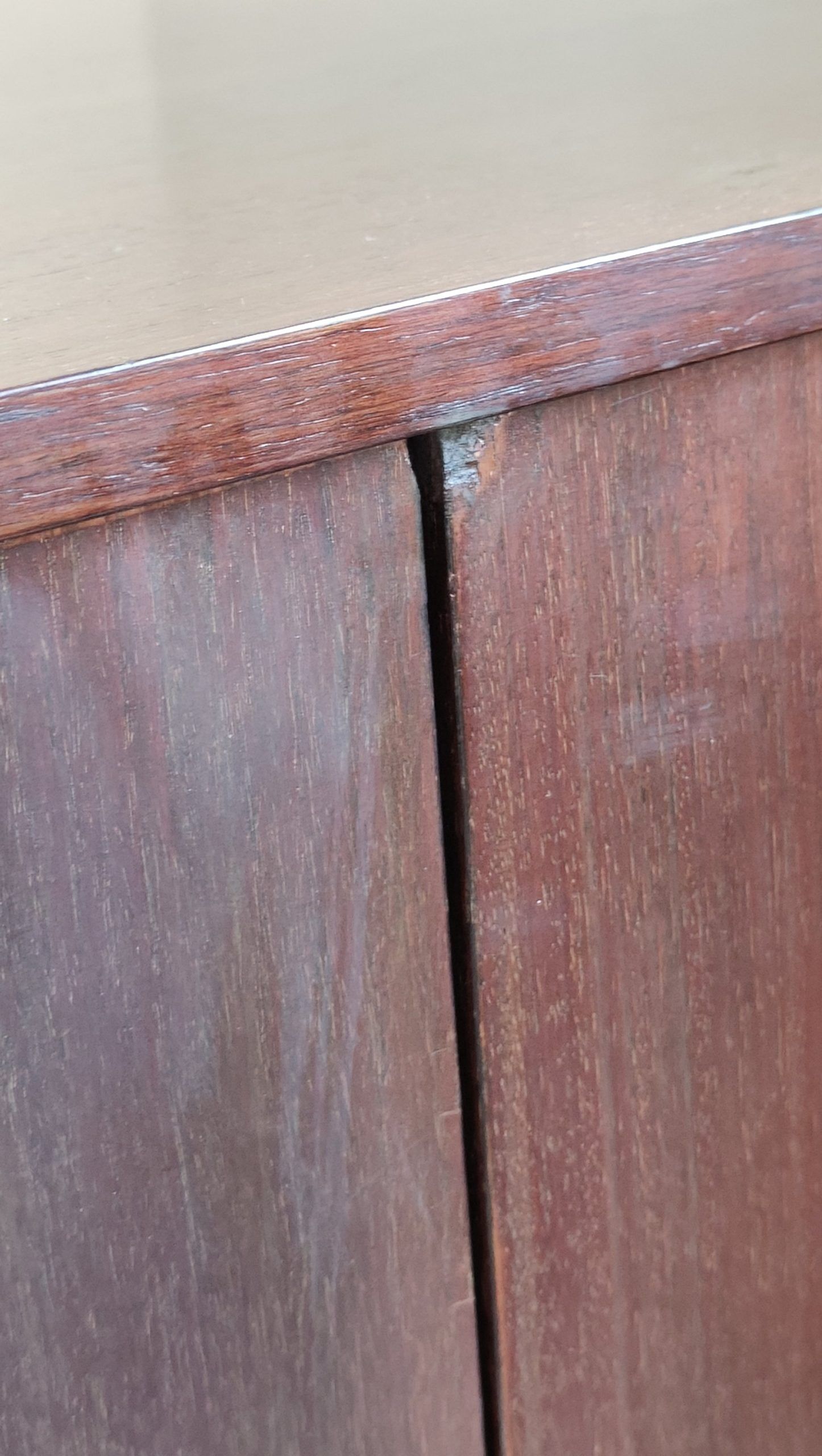 Reversible italian sideboard