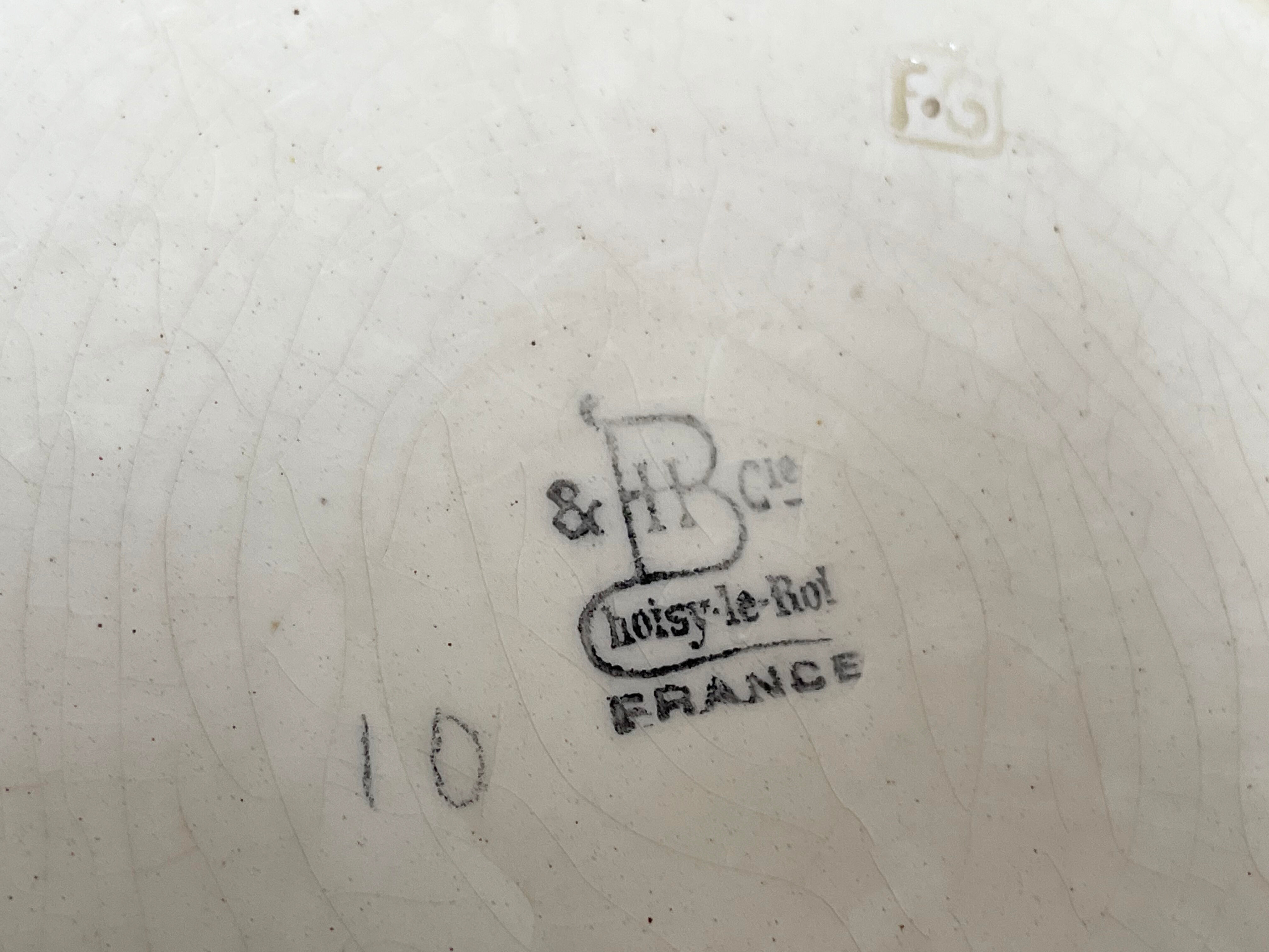 Assiette Choisy Le Roi Majolique du 19ème siècle