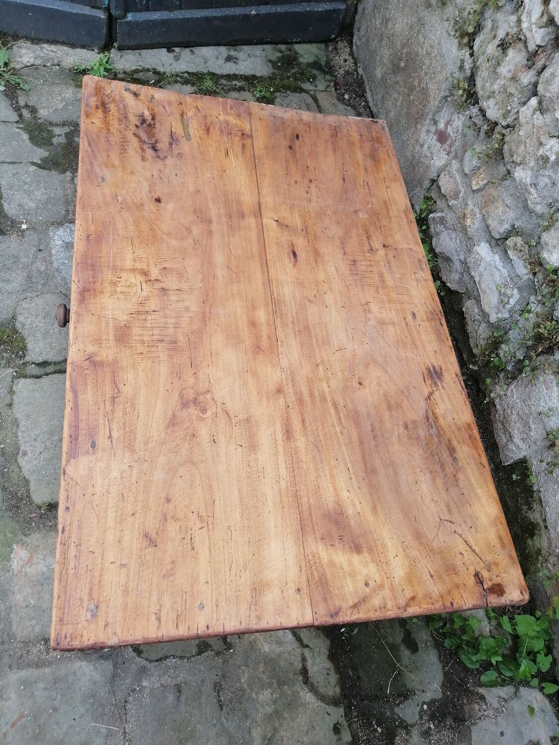Farmhouse table