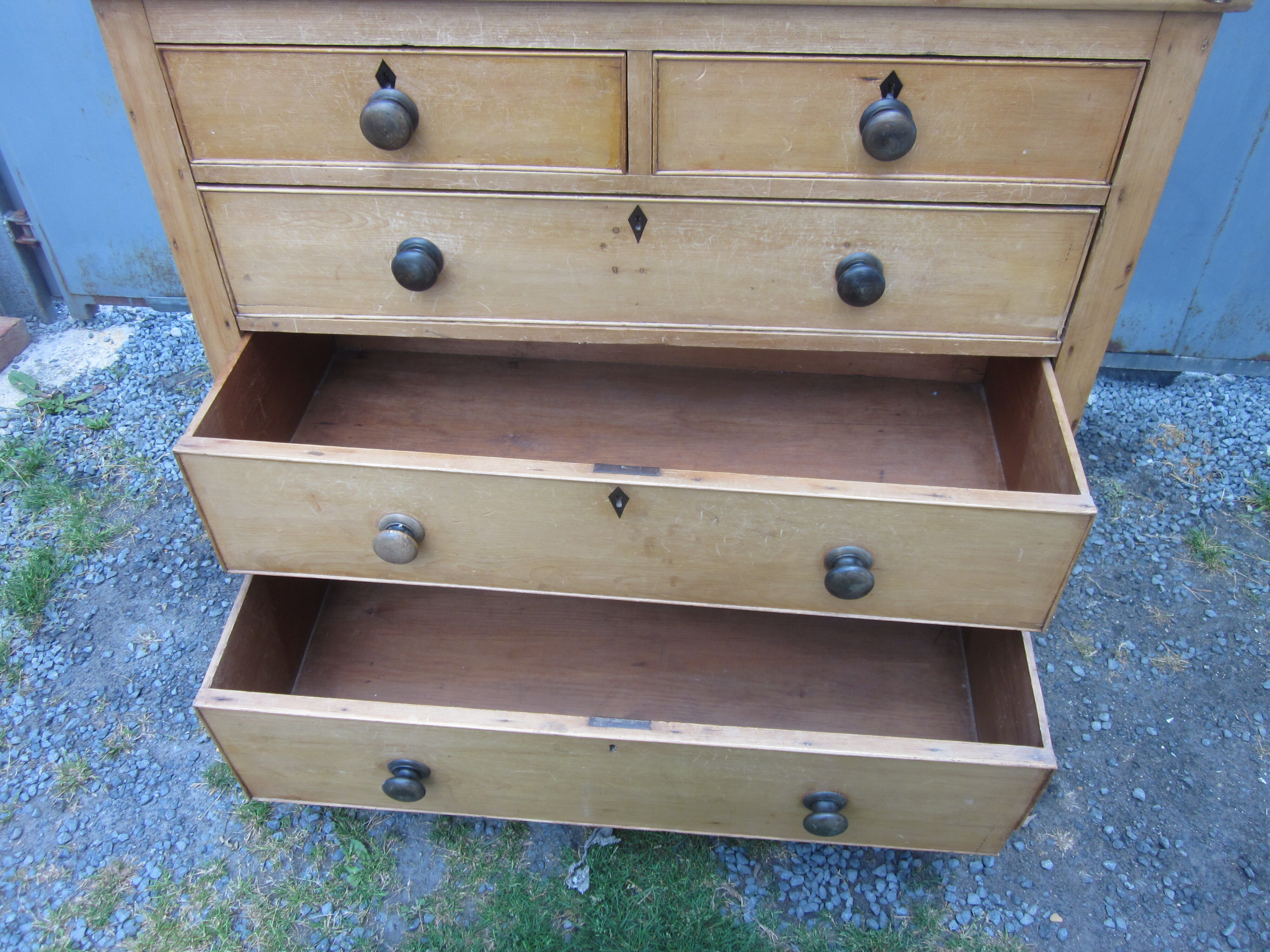 Antique pine chest of drawers