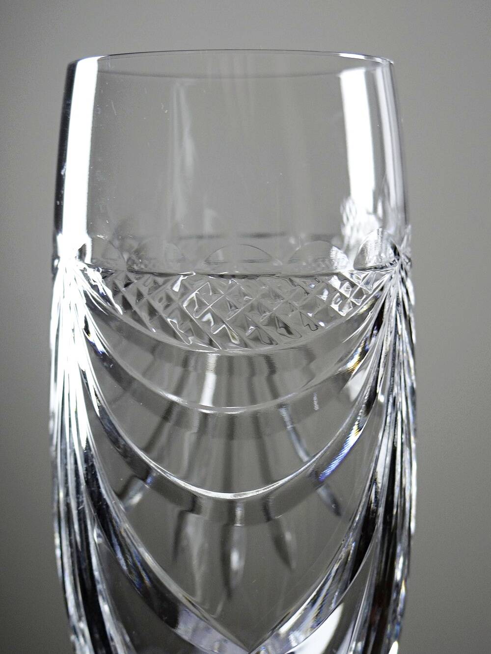 Set of 6 hand-cut Lorraine crystal champagne flutes