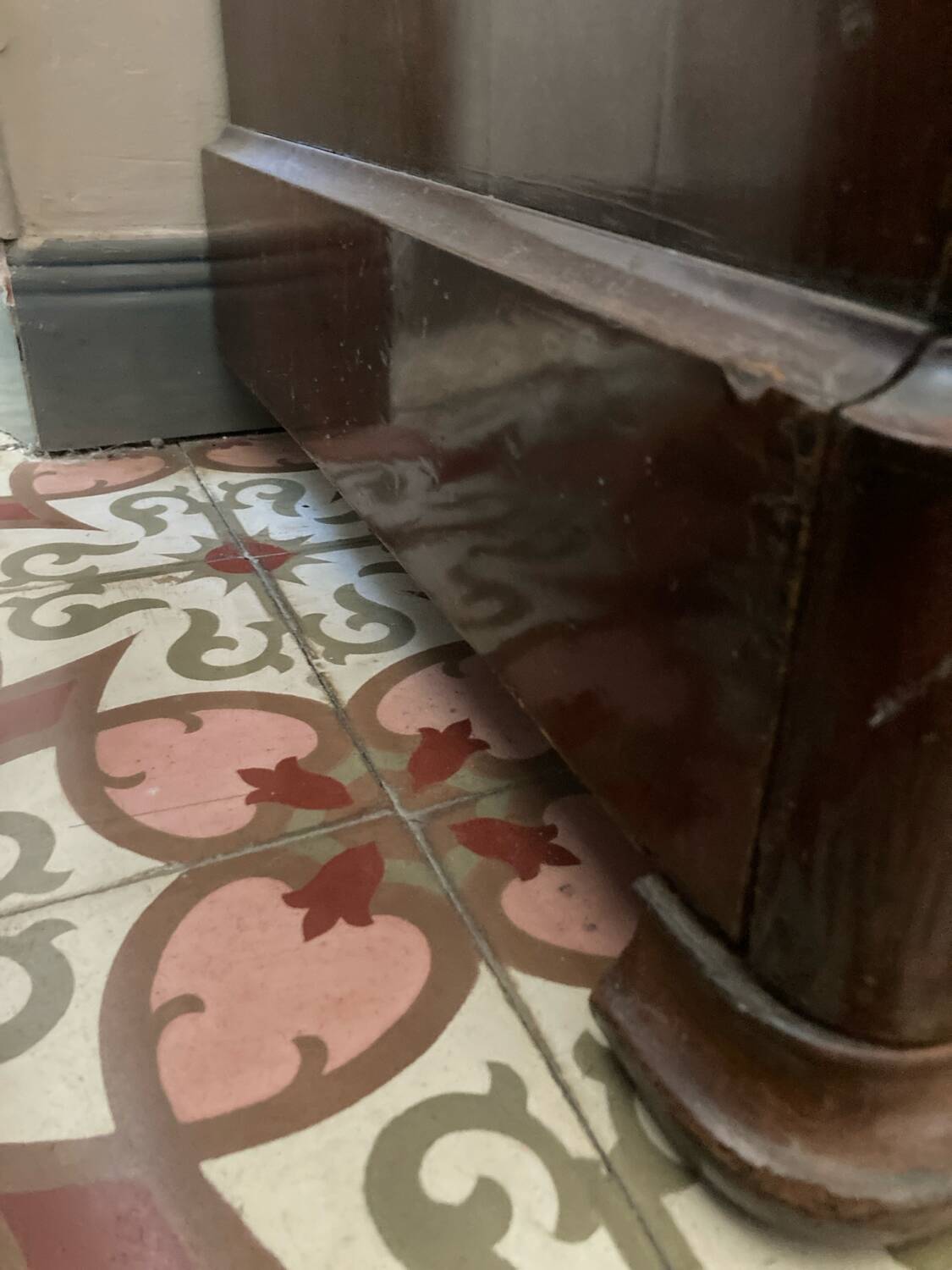 Louis Philippe chest of drawers