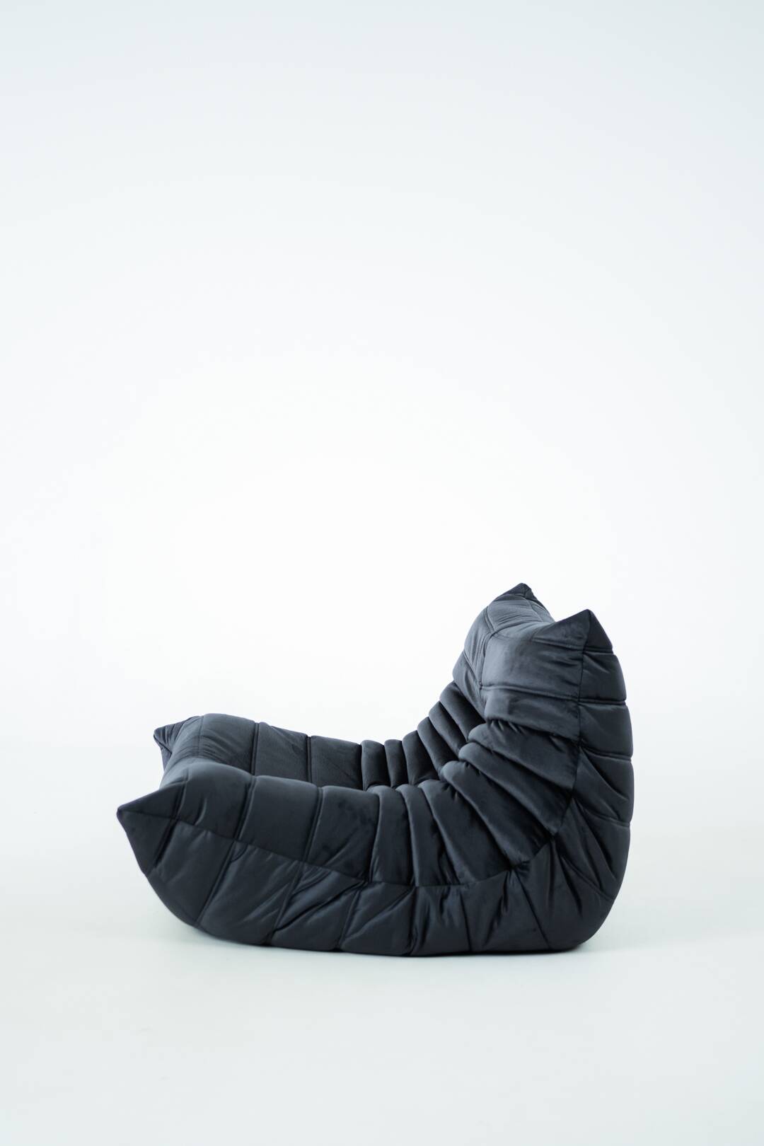 Togo set of chair and pouf in black shiny velvet