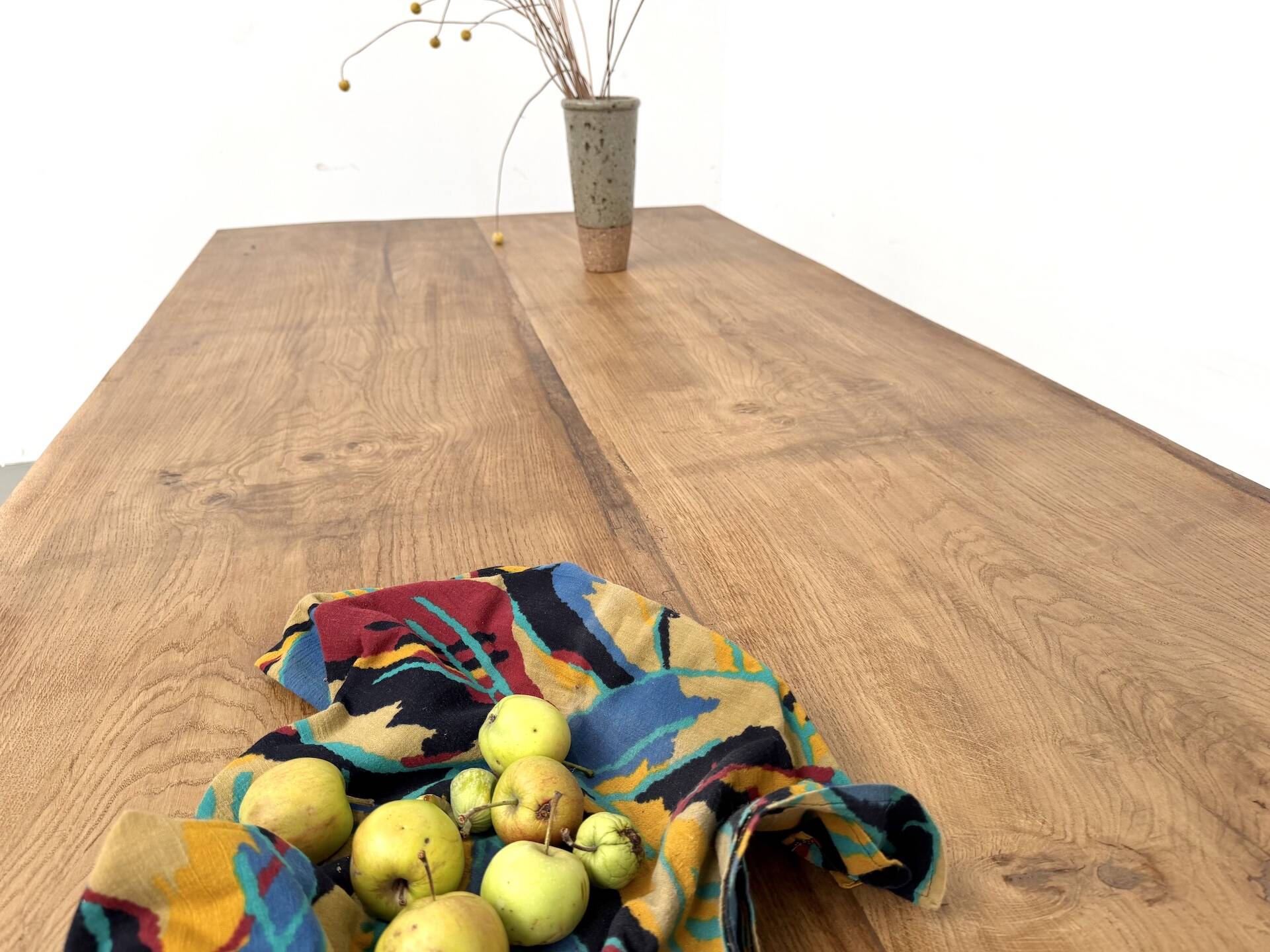 Very large farmhouse table in solid oak, 1950s – L300 cm