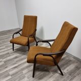 Paire de fauteuils par Antonin Suman