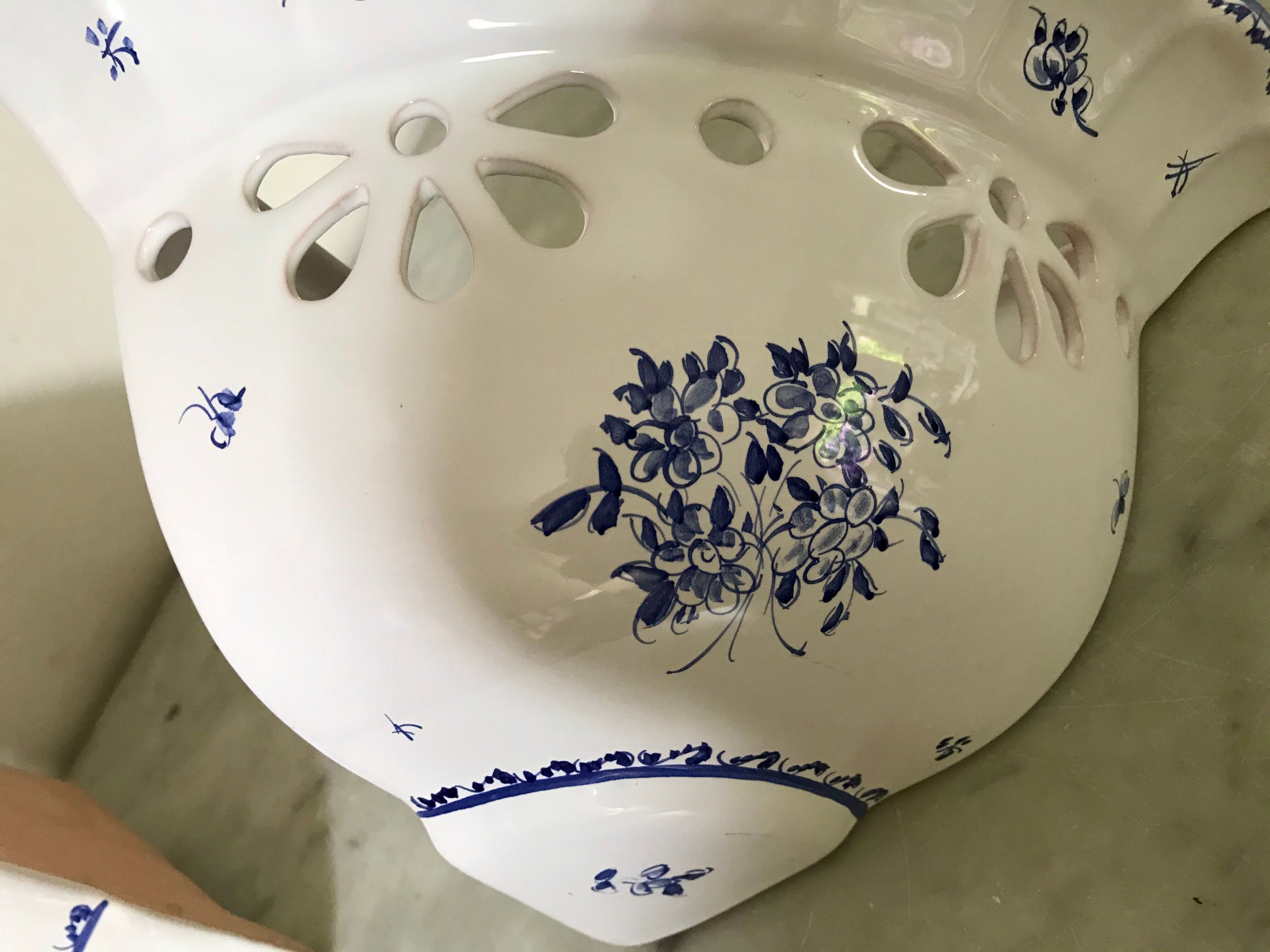 Moustiers ceramic angle sconce