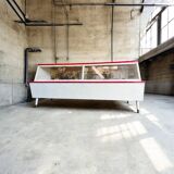 Vintage store counter/counter: development project