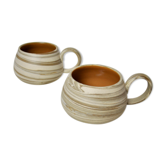 2 ceramic-clay mugs