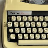 Brother deluxe 800 typewriter