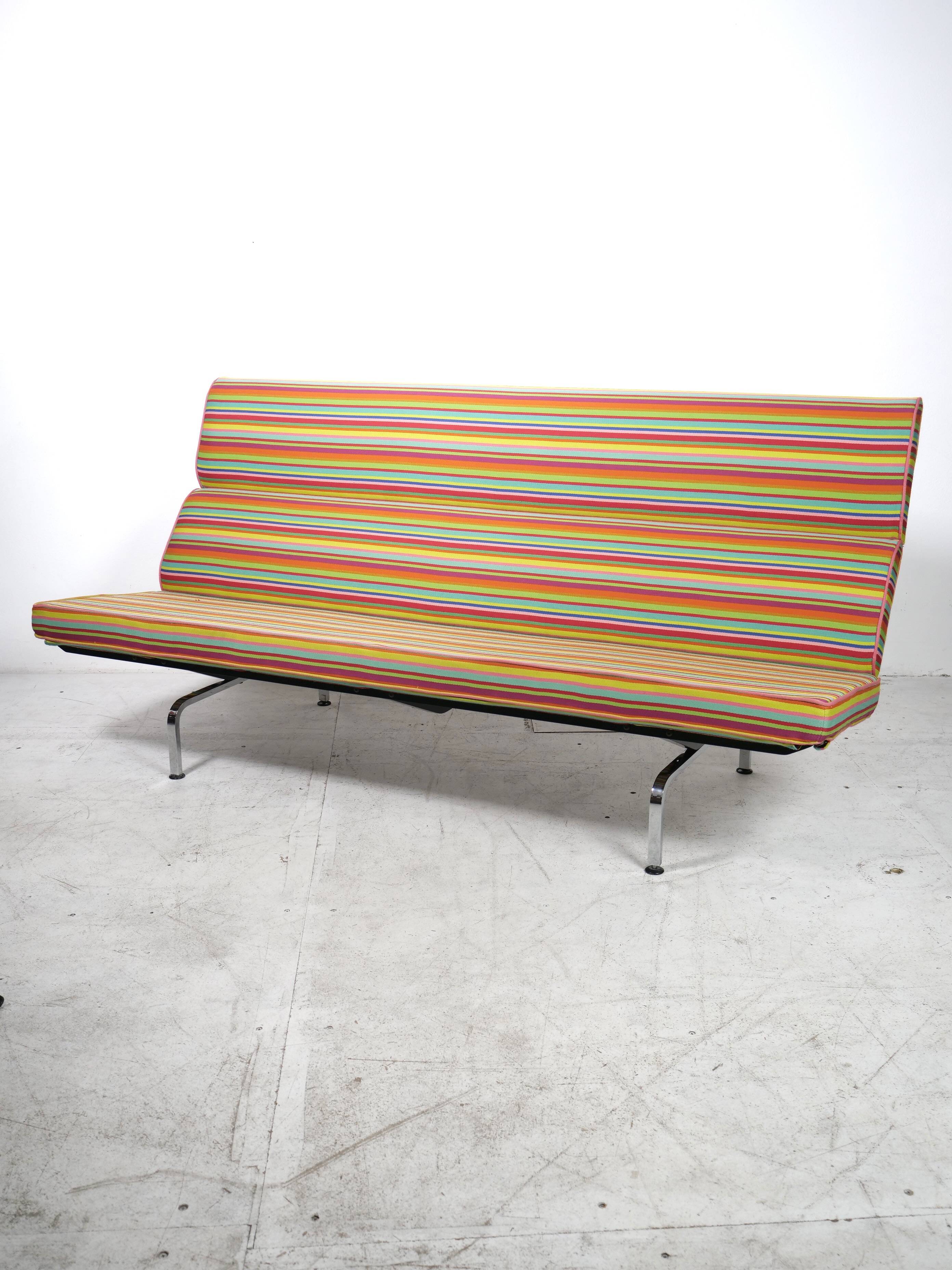 Compact sofa Eames Vitra Alexander Girard Miller stripe fabric