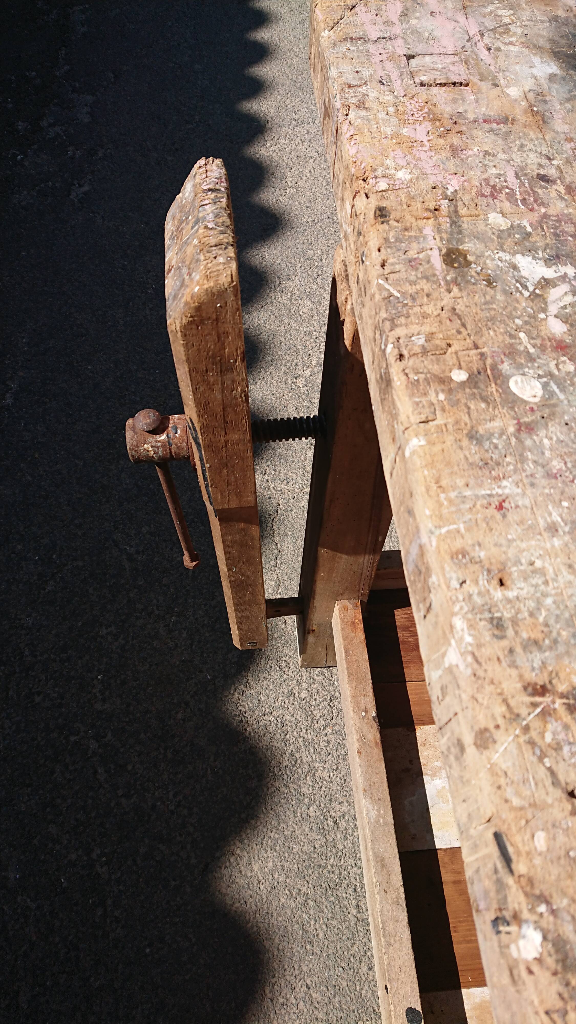 Built in raw wood with its press and valet - GRENAD