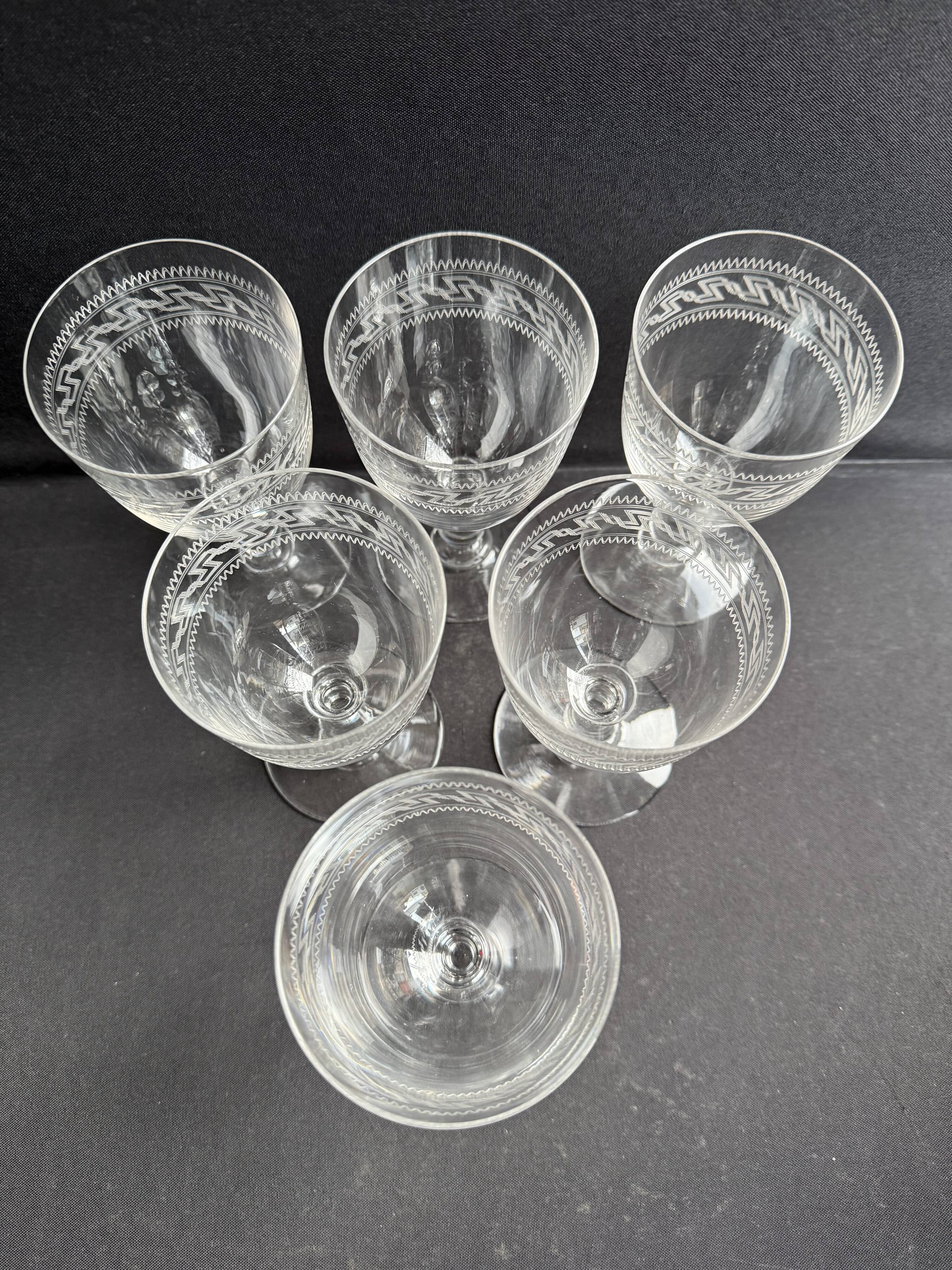 6 verres à eau Baccarat gravure Grecque inclinée