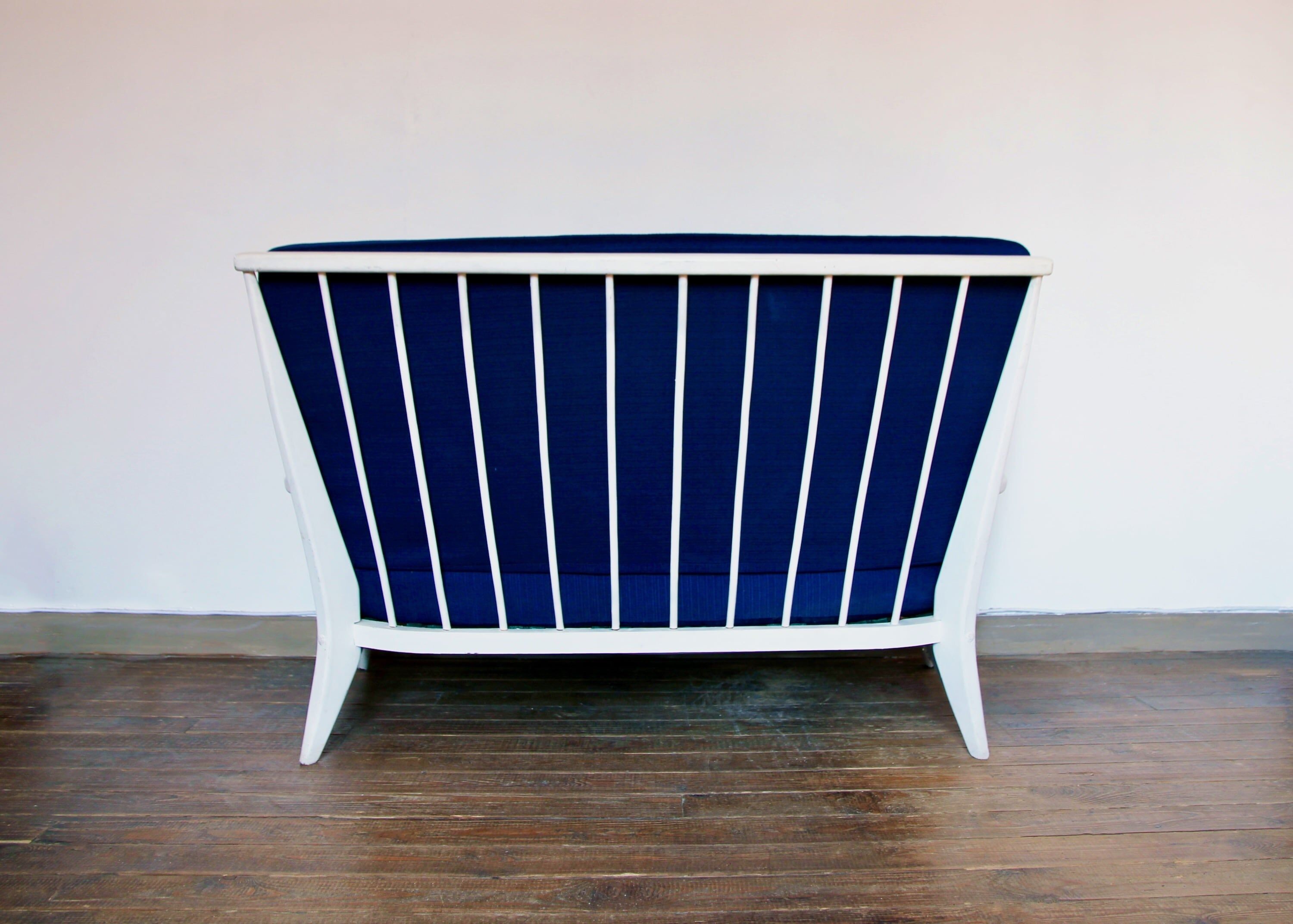 Sofa 2 place to Scandinavian lines