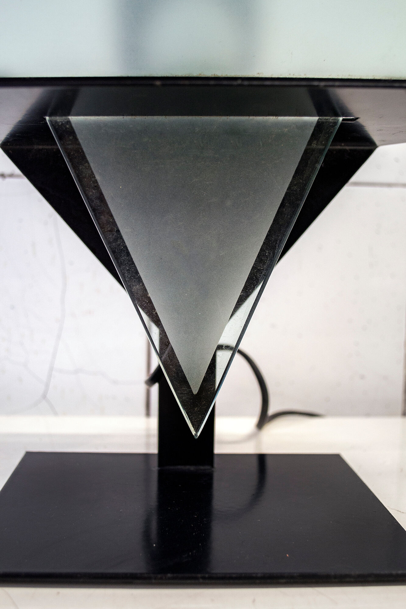 Pair of postmodern lamps with iron structure and lampshade in satin glass Italy 80s