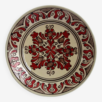 Large ceramic wall plate signed Korond, Hungary