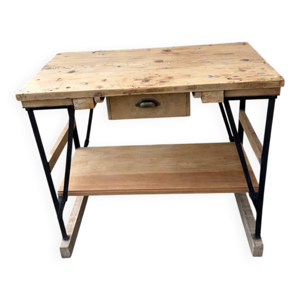 Ancien établi de métier