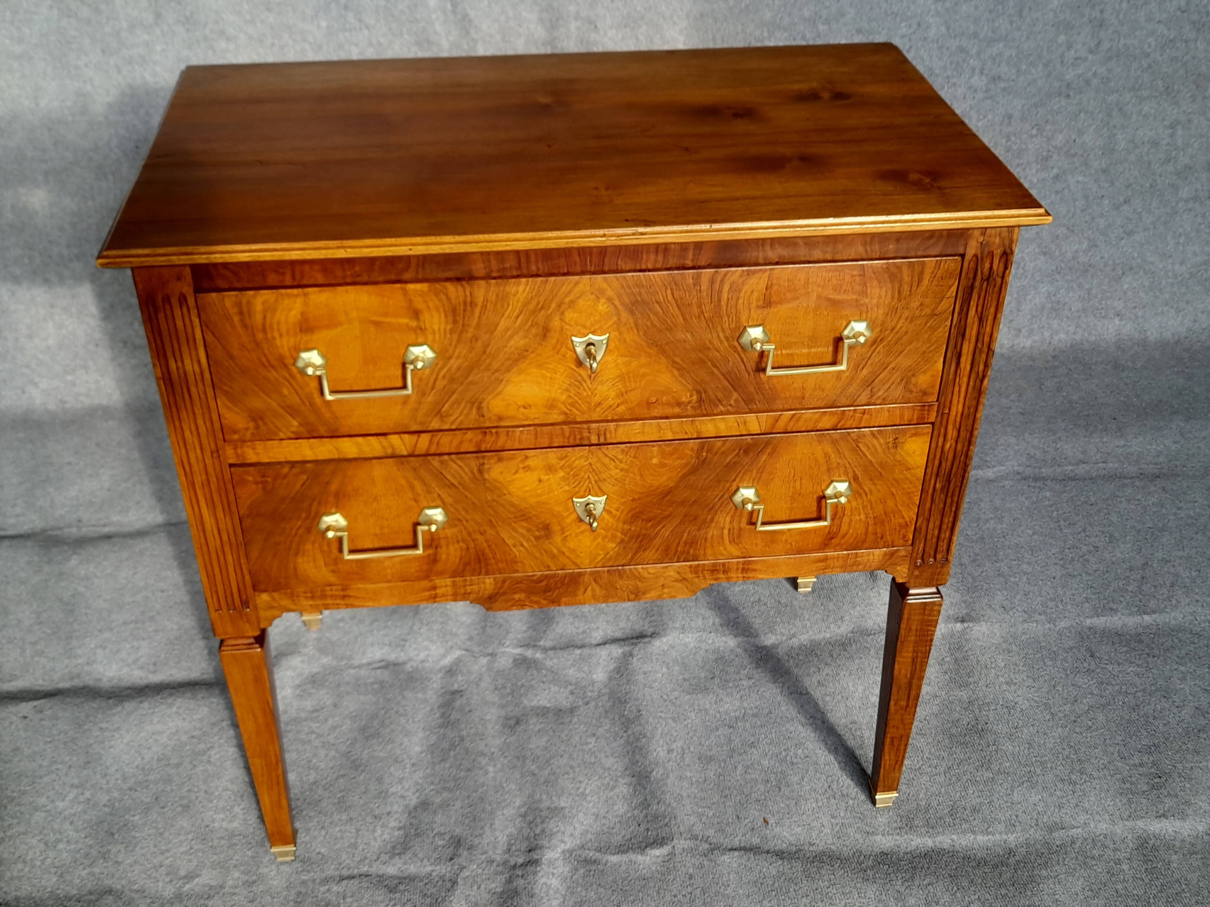 Louis XVI chest of drawers, 19th century
