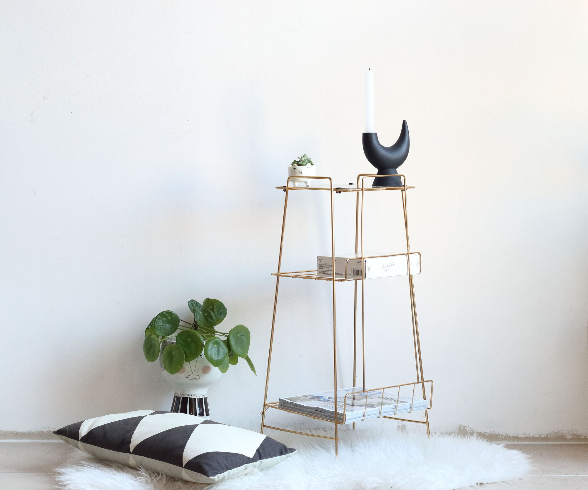 Side table in gilded brass