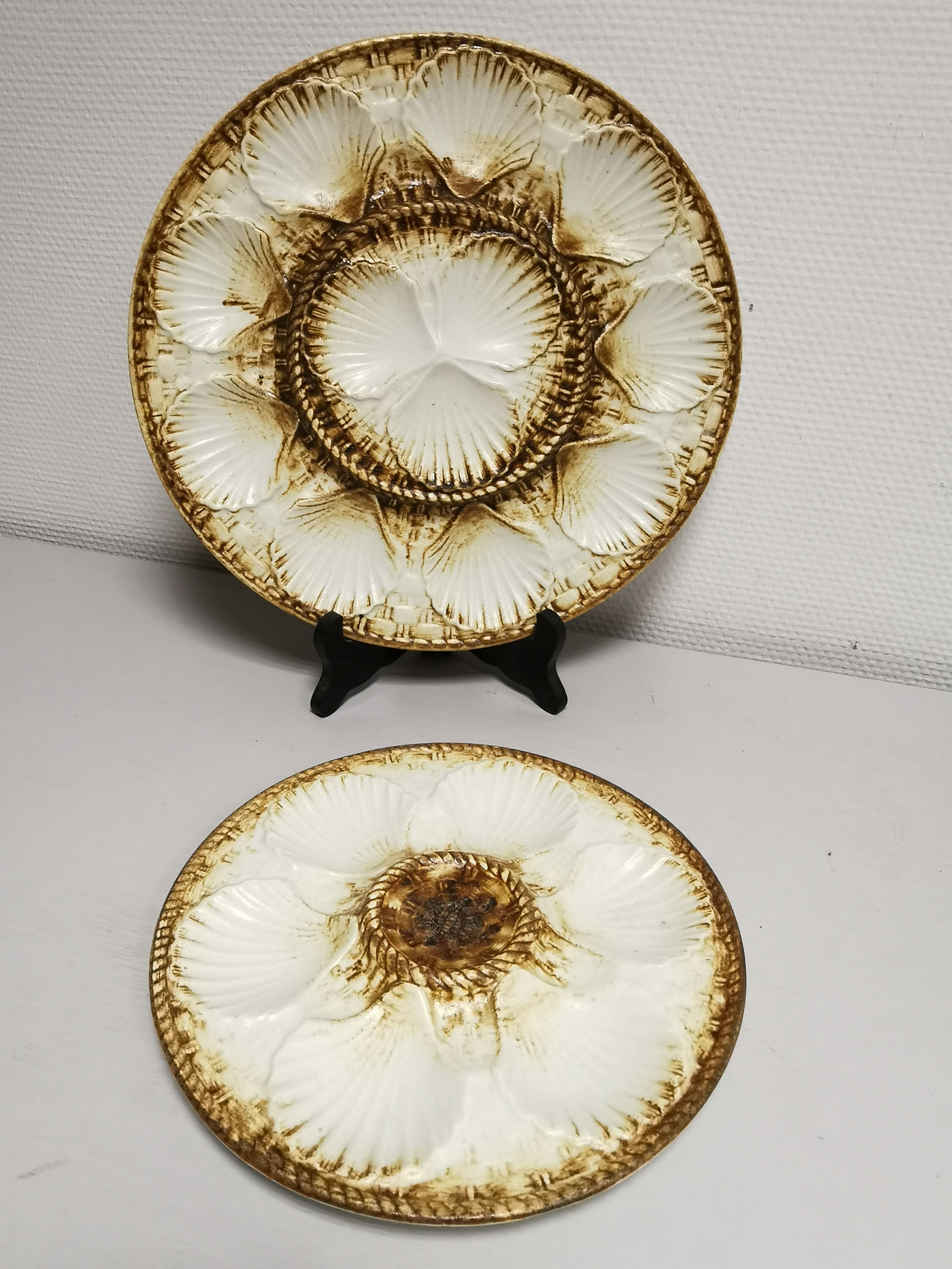 Vintage oyster / shellfish service of 10 plates + 1 dish in faience of longchamp france