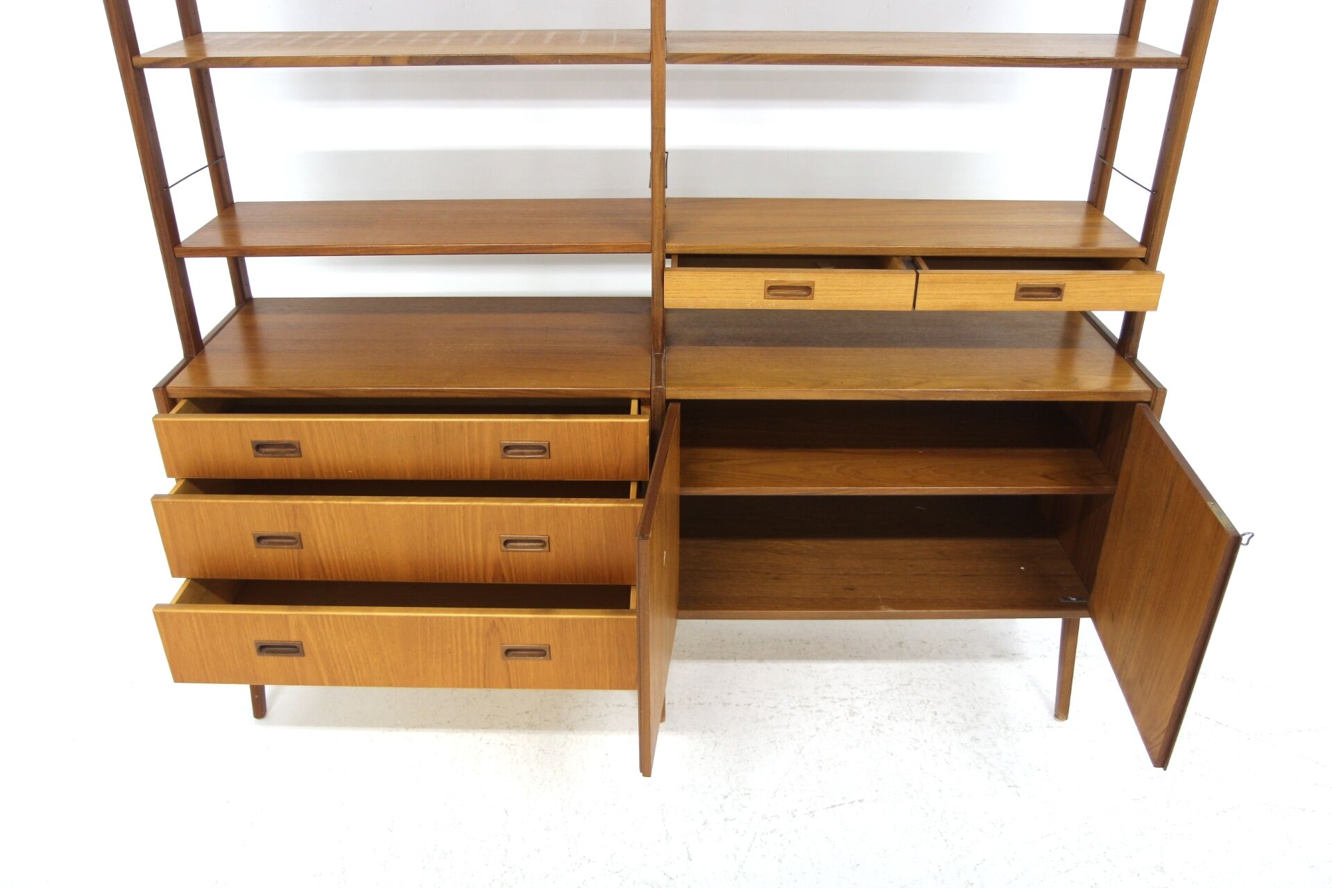 Teak "Reform" library, Skaraborgs Möbelindustri Tibro, Sweden, 1960