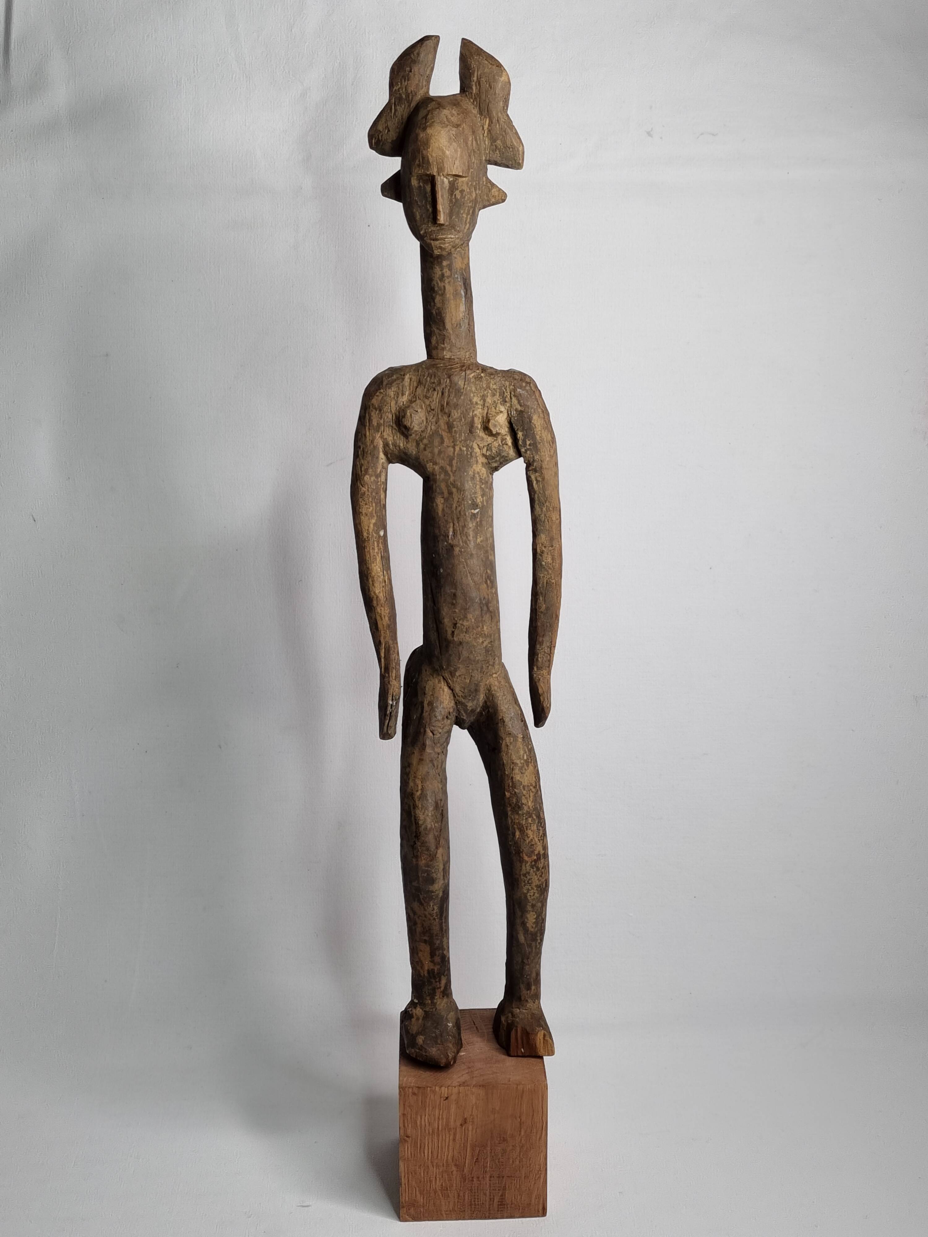 Statue en bois Dogon, Art tribal africain, 67 cm