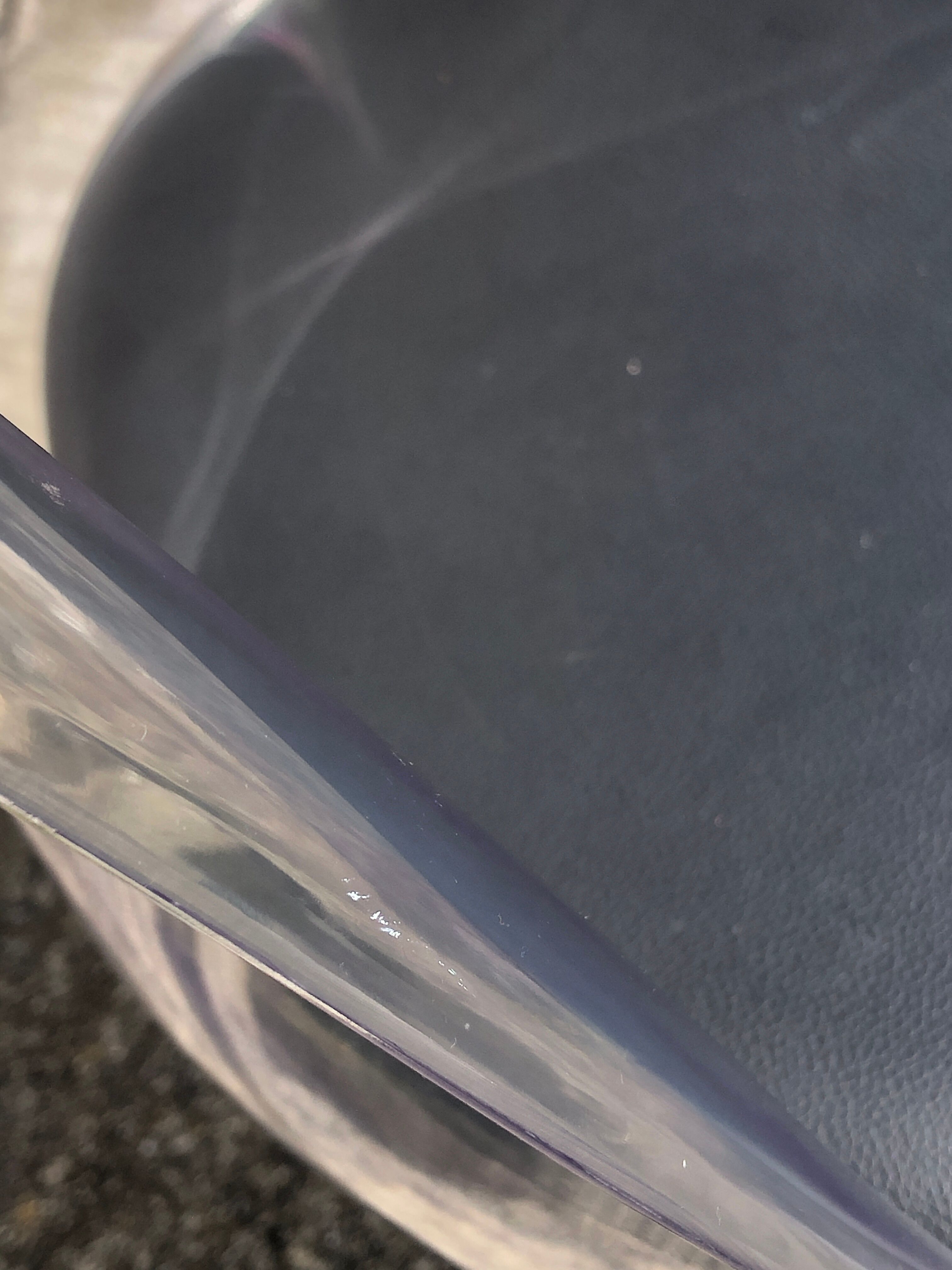 Pair of plexiglass chairs and 4 chrome legs