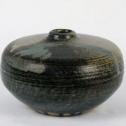 Basil vase in sandstone 1980