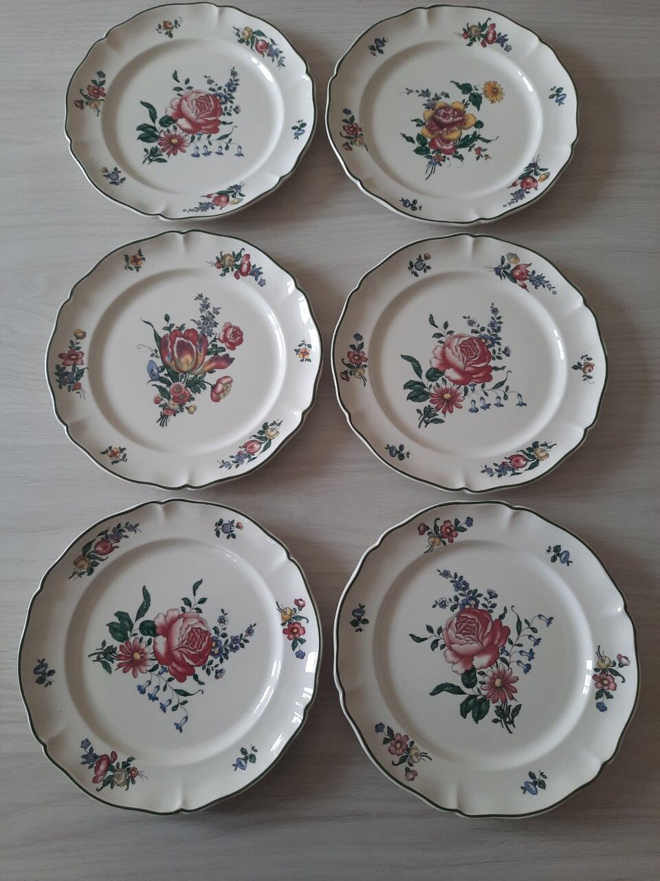 Set of 6 old Villeroy & Boch plates