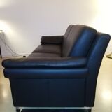 Puhlmann leather sofa with two armchairs