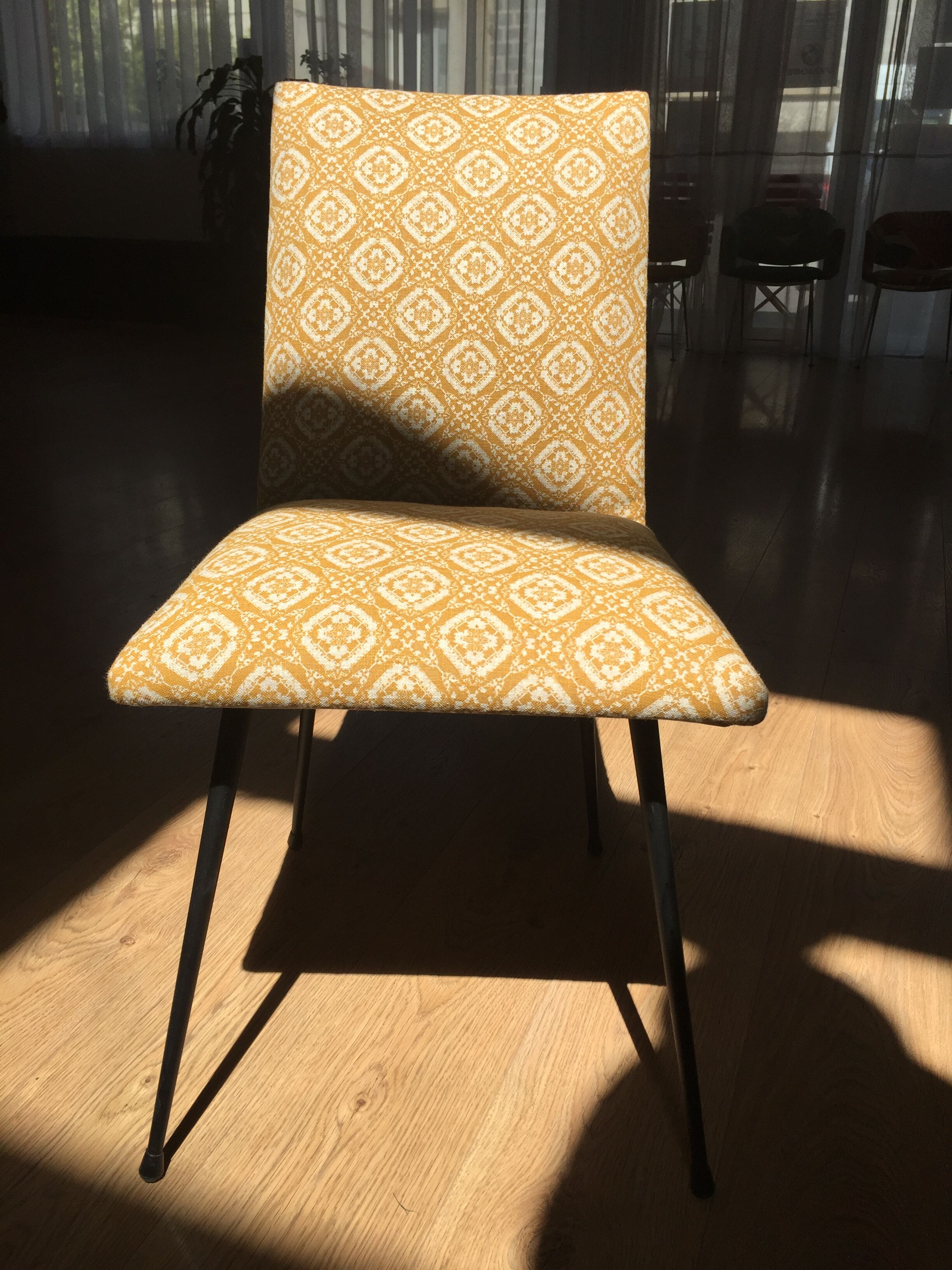Trio of chairs from the years 70 completely renovated