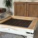 Table basse en bois et acier tressé – Double usage décoratif