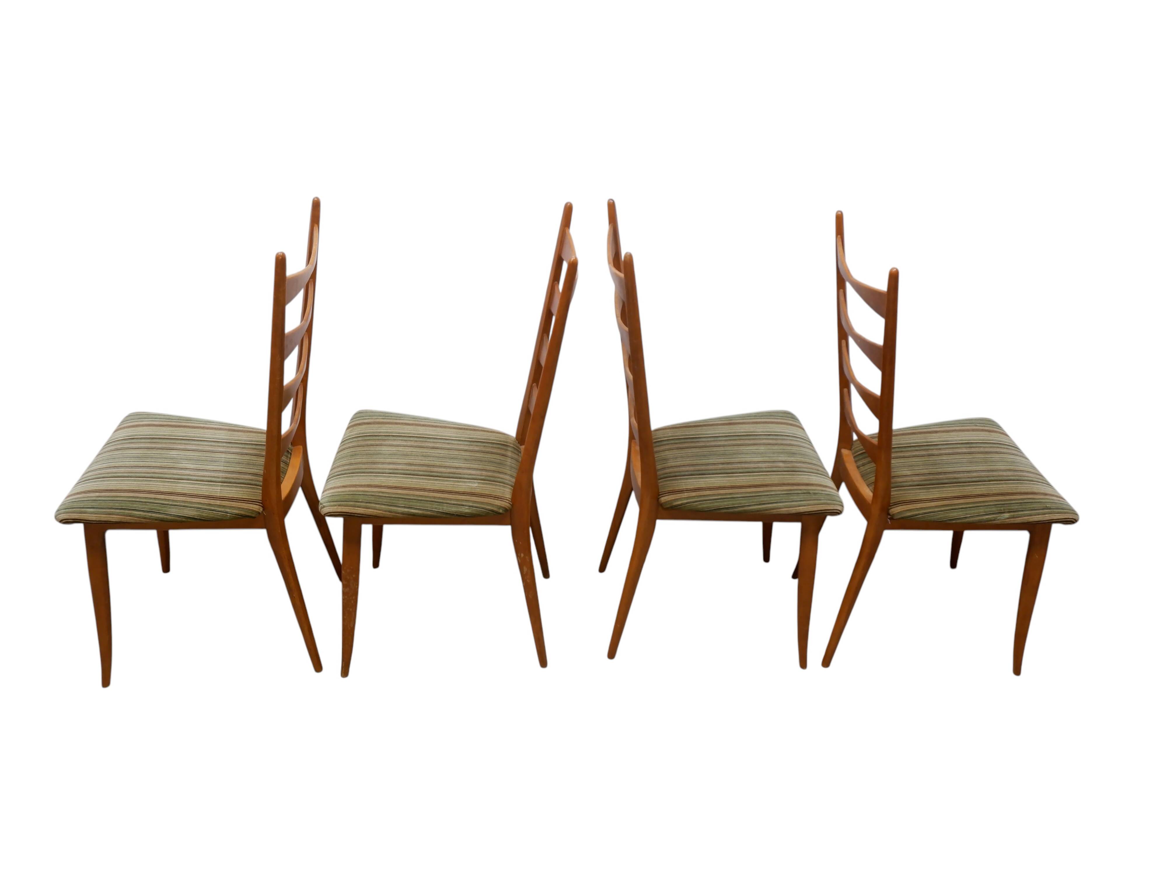 Ensemble de 4 chaises de salle à manger danoises, années 1960.