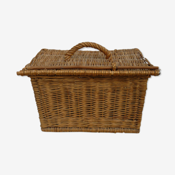 old vintage wicker basket for rabbit poultry