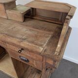 Store reception counter