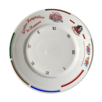 Assiette de references et de modele pour atelier en porcelaine de chauvigny